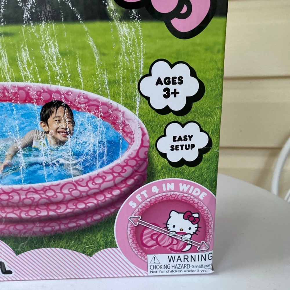 Hello Kitty NIOB Inflatable 3-Ring Kiddie Pool - Picture 3 of 10
